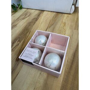 Rachel Zoe Glass Ornament Set – 3 Count